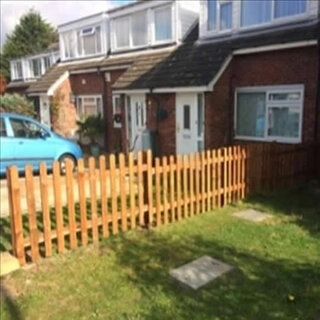 4ft wooden picket fence